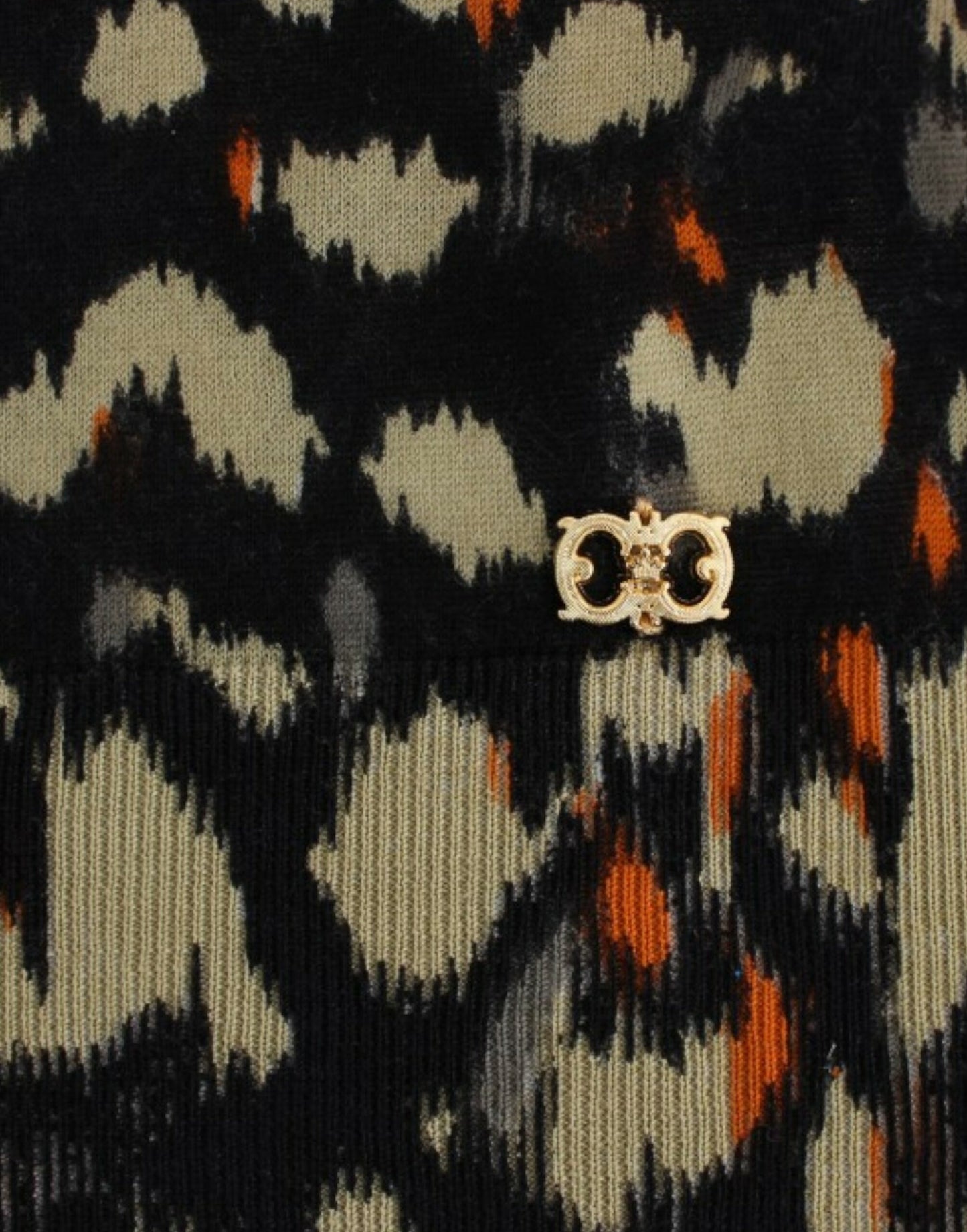 سترة صوفية أنيقة متعددة الألوان برقبة على شكل حرف V من كافالي