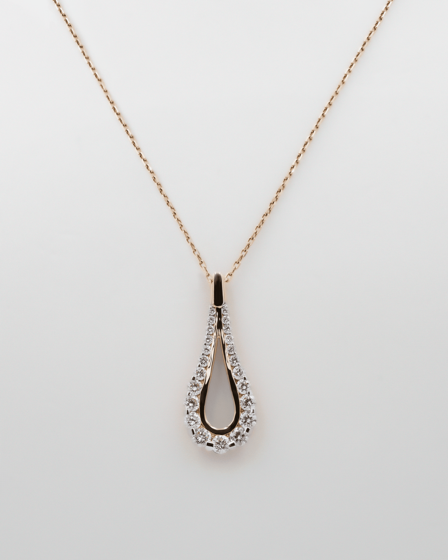 NATURAL DIAMOND TEADROP NECKLACE
