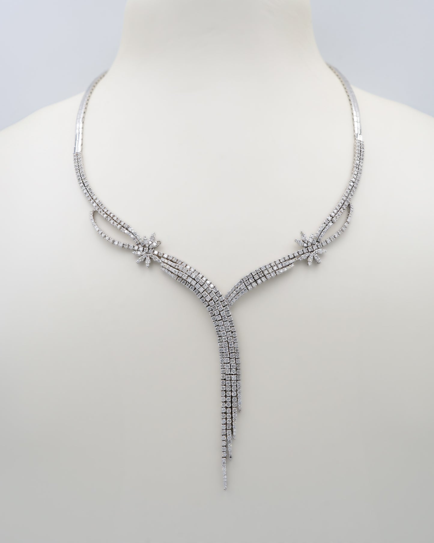 NATURAL DIAMOND CASCADE NECKLACE
