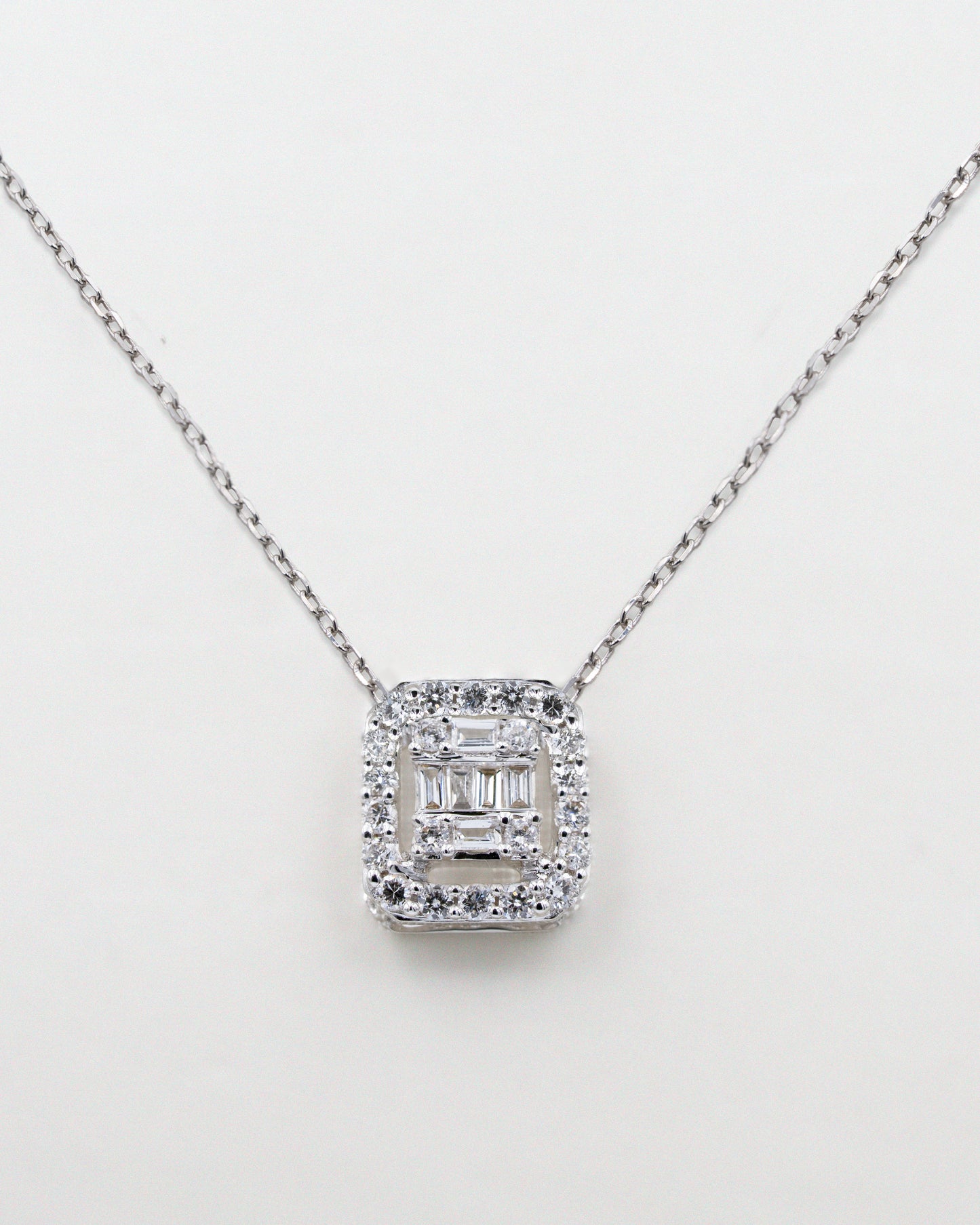 NATURAL DIAMOND GEOMETRIC NECKLACE