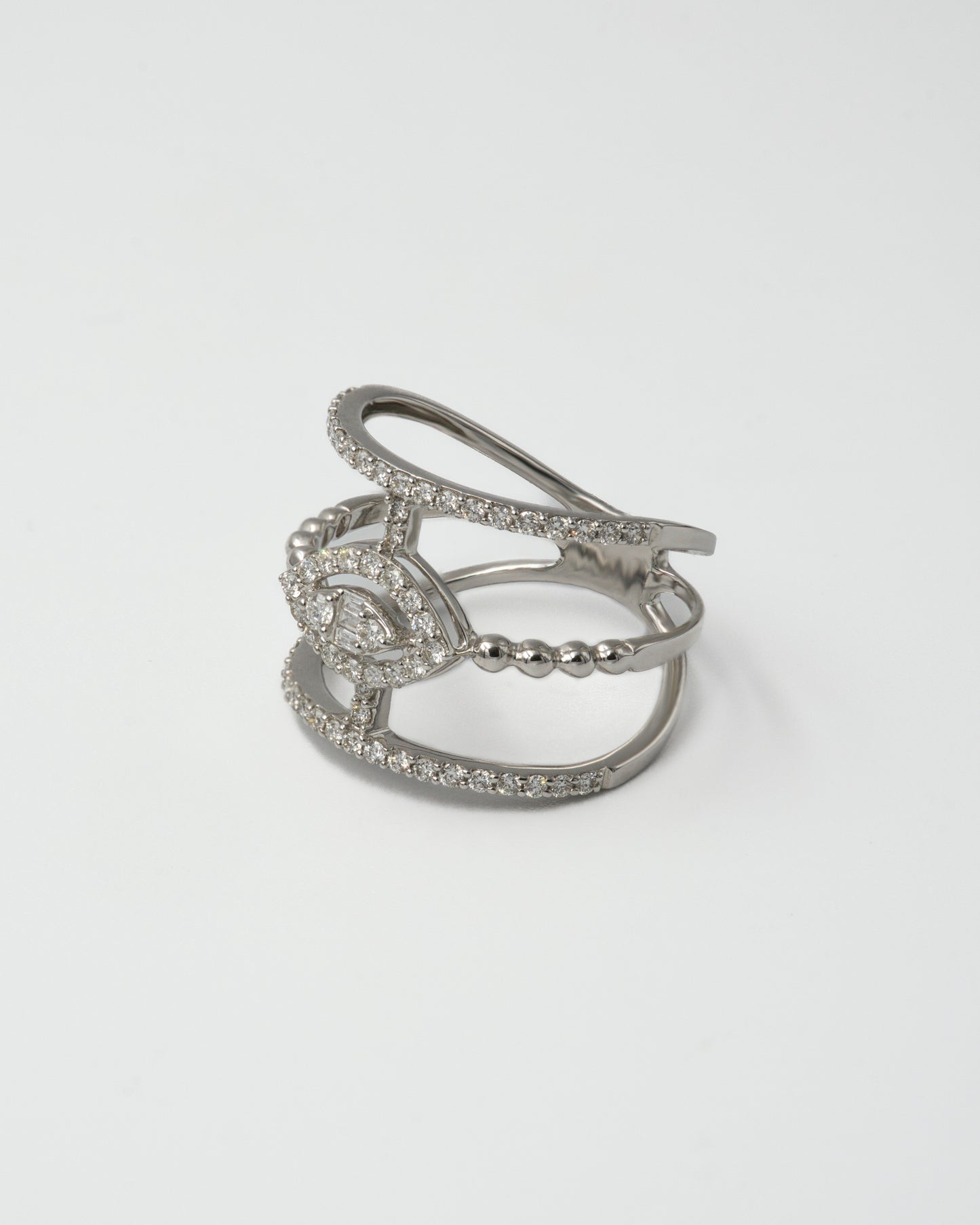 NATURAL DIAMOND TRIO RING