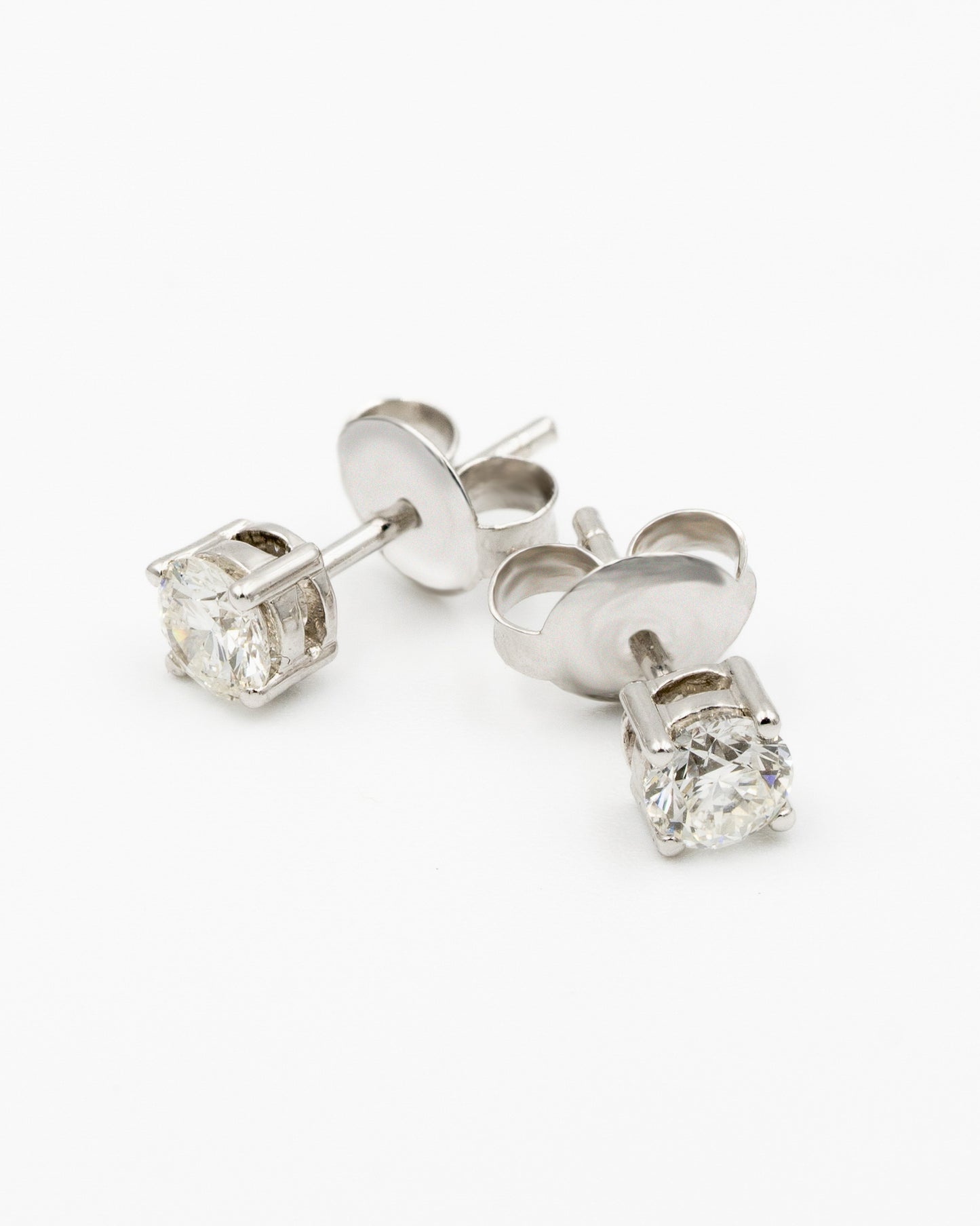 NATURAL DIAMOND SOLITER STUD EARINGS