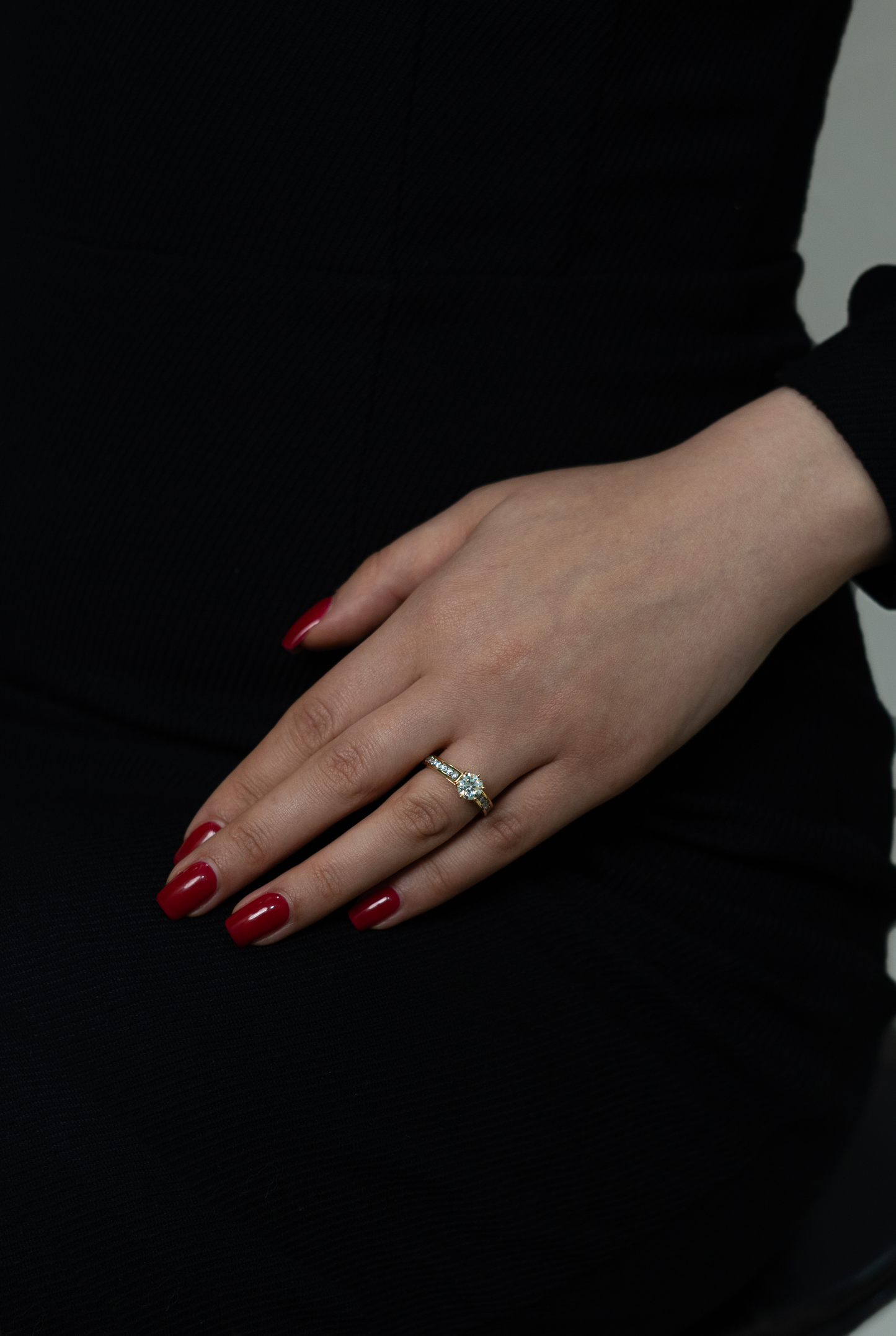 NATURAL DIAMOND SOLITAIRE CHANNEL SETTING ENGAGEMENT RING