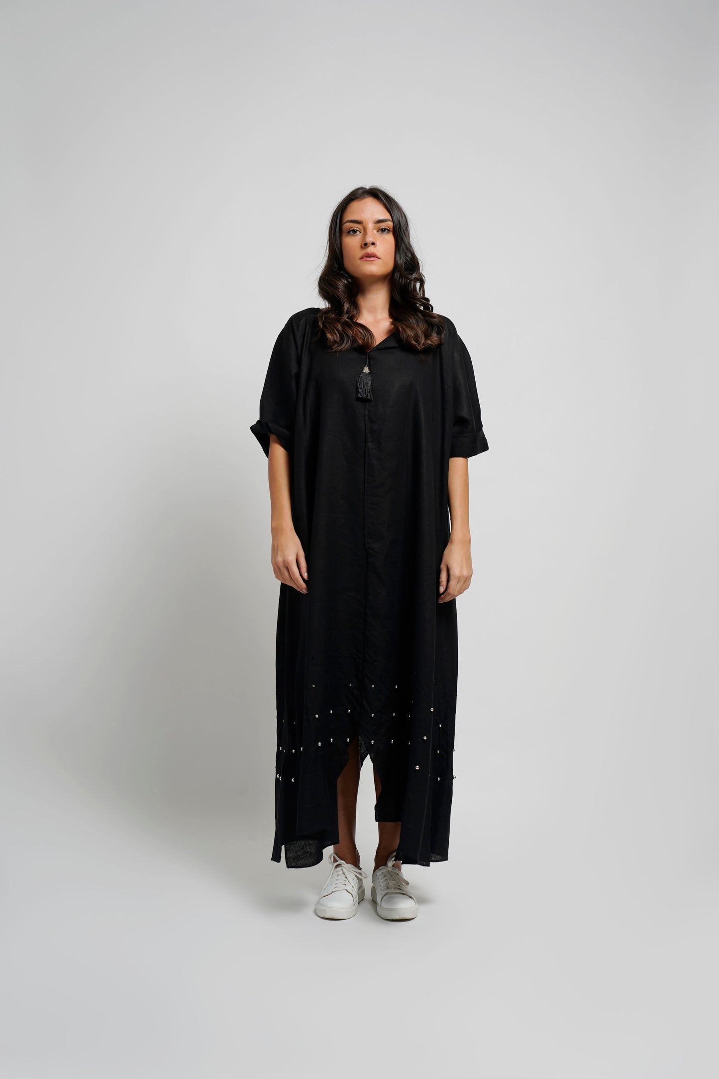 Ava oversized black linen kaftan