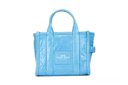 حقيبة يد مارك جاكوبس The Shiny Crinkle Mini Tote Air Blue من الجلد باللون الأزرق