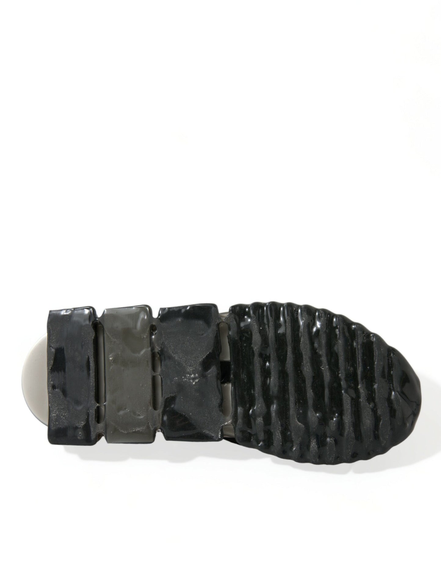 دولتشي آند غابانا حذاء سورينتو الأنيق باللونين الأبيض والأسود