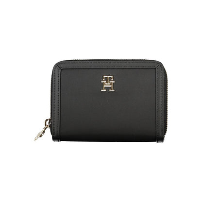 Tommy Hilfiger Elegant Zip Wallet with Ample Storage