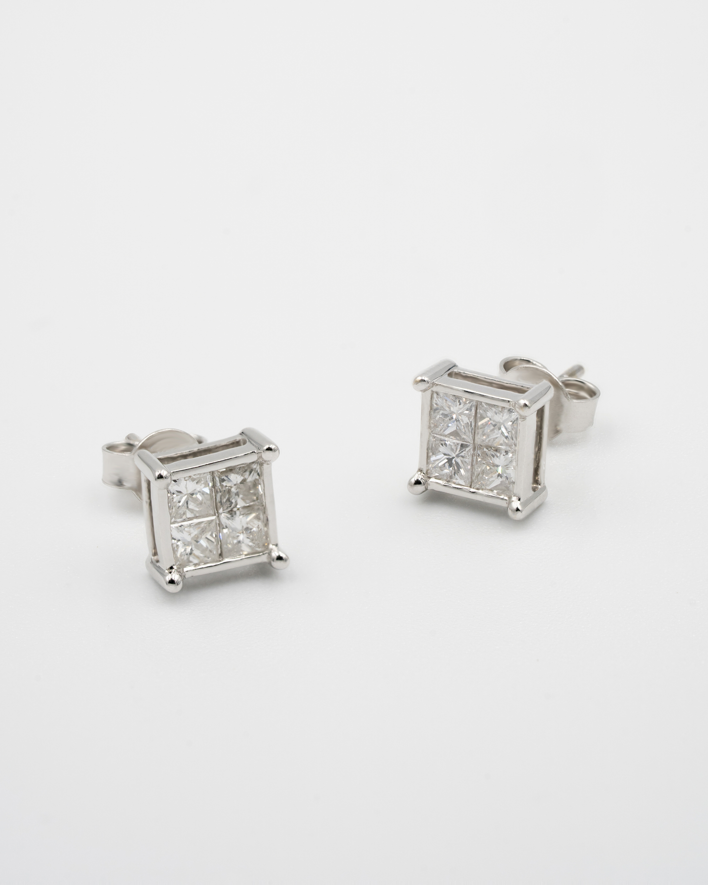 NATURAL DIAMOND PRINCESS STUD EARINGS