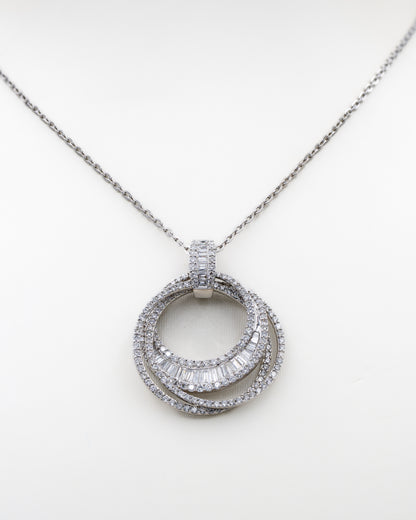 NATURAL DIAMOND INTERLOCKING NECKLACE