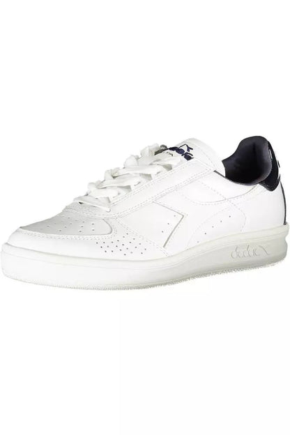 حذاء ديادورا الرياضي الأنيق باللون الأبيض مع تفاصيل متباينة