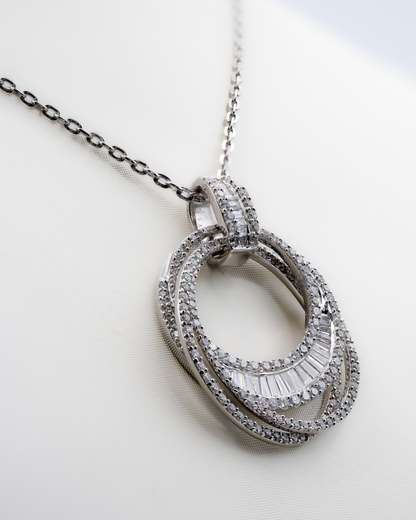 NATURAL DIAMOND INTERLOCKING NECKLACE