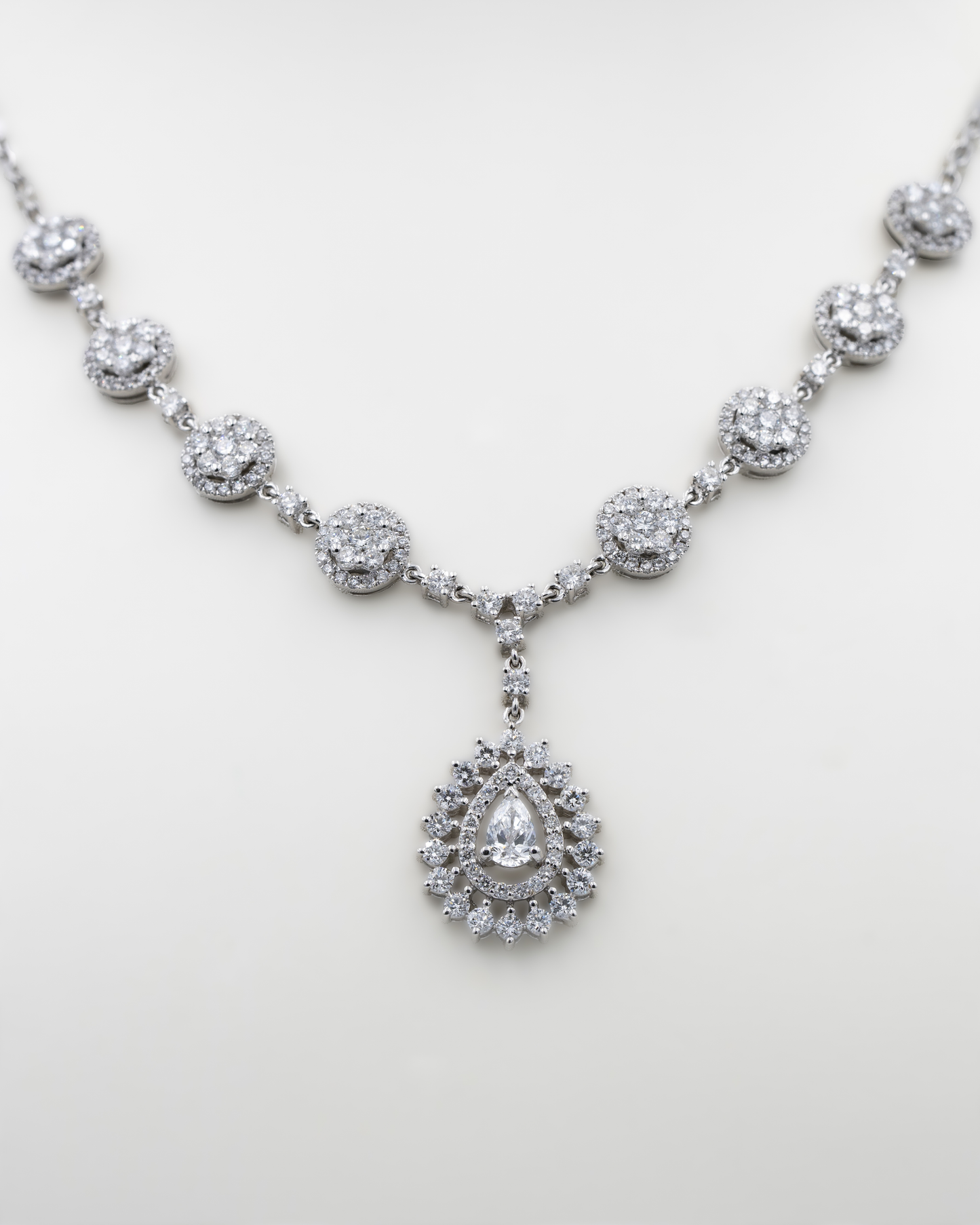 NATURAL DIAMOND GRAND NECKLACE