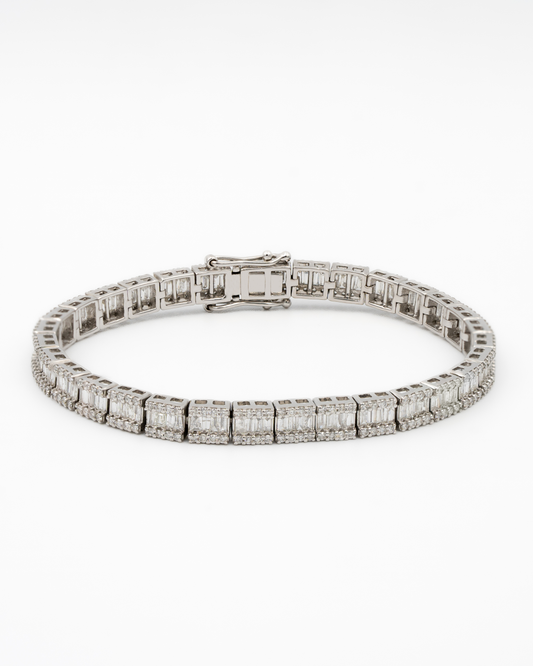 NATURAL DIAMOND BAGUETTE TENNIS BRACELET