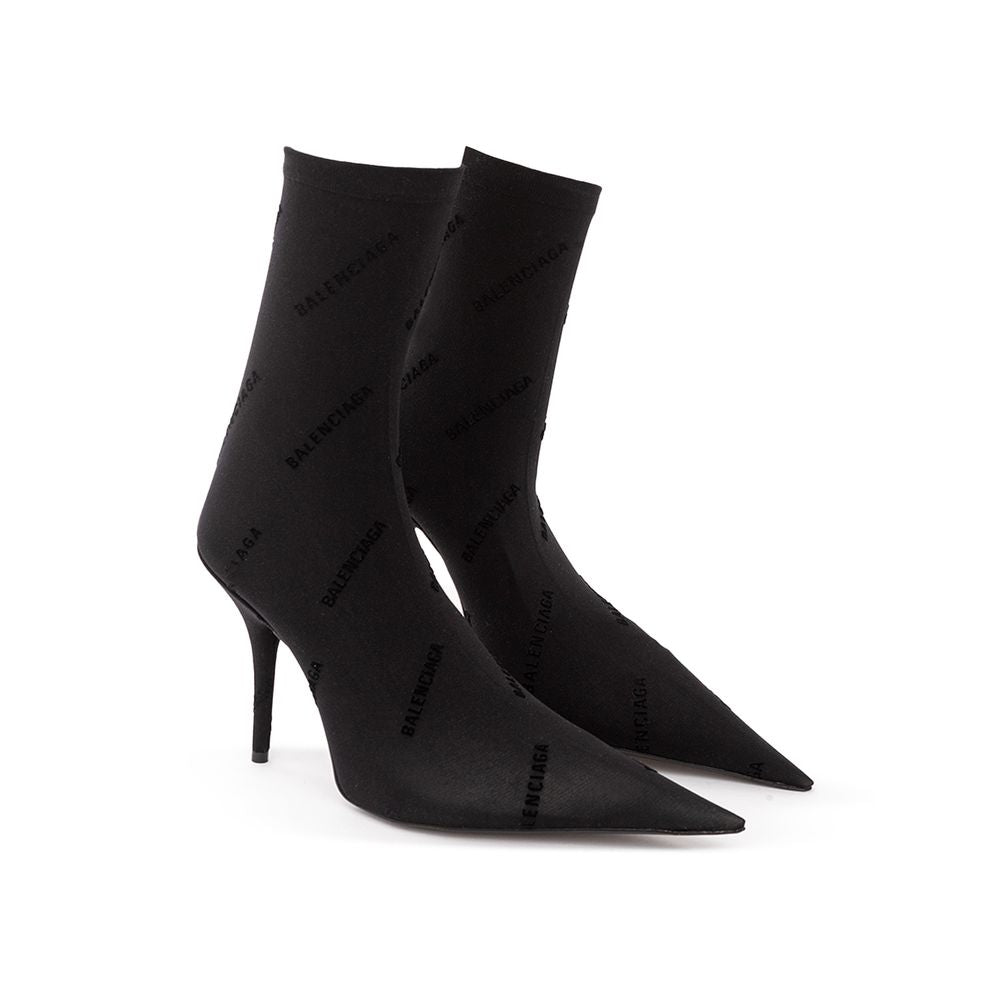 حذاء Balenciaga الأنيق باللون الأسود من الألياف اللدنة
