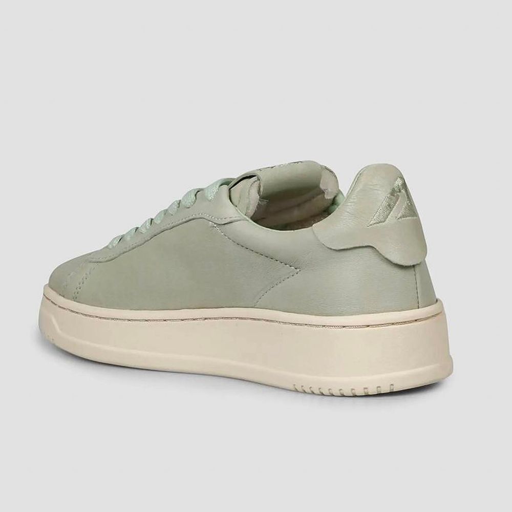 حذاء رياضي من الجلد باللون الأخضر من Autry