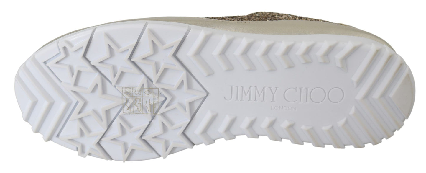 حذاء رياضي من الجلد باللون الذهبي اللامع من جيمي تشو