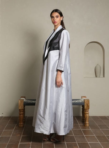 Sophisticated Simplicity, Collared Front Open Abaya in Subtle Grey Tones.