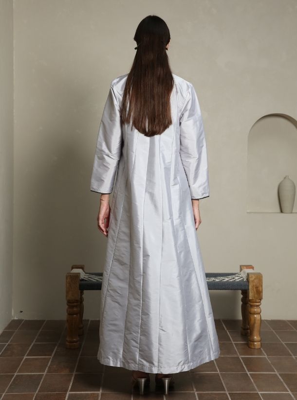 Sophisticated Simplicity, Collared Front Open Abaya in Subtle Grey Tones.